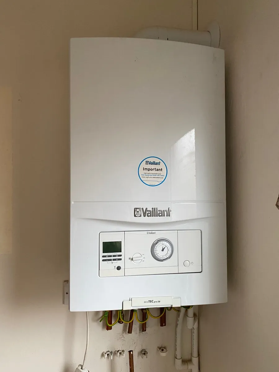 Vaillant eCOTEC pro 28 LPG combi Boiler - Image 2