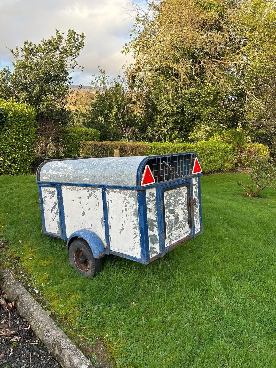 Dog Trailer - Image 1