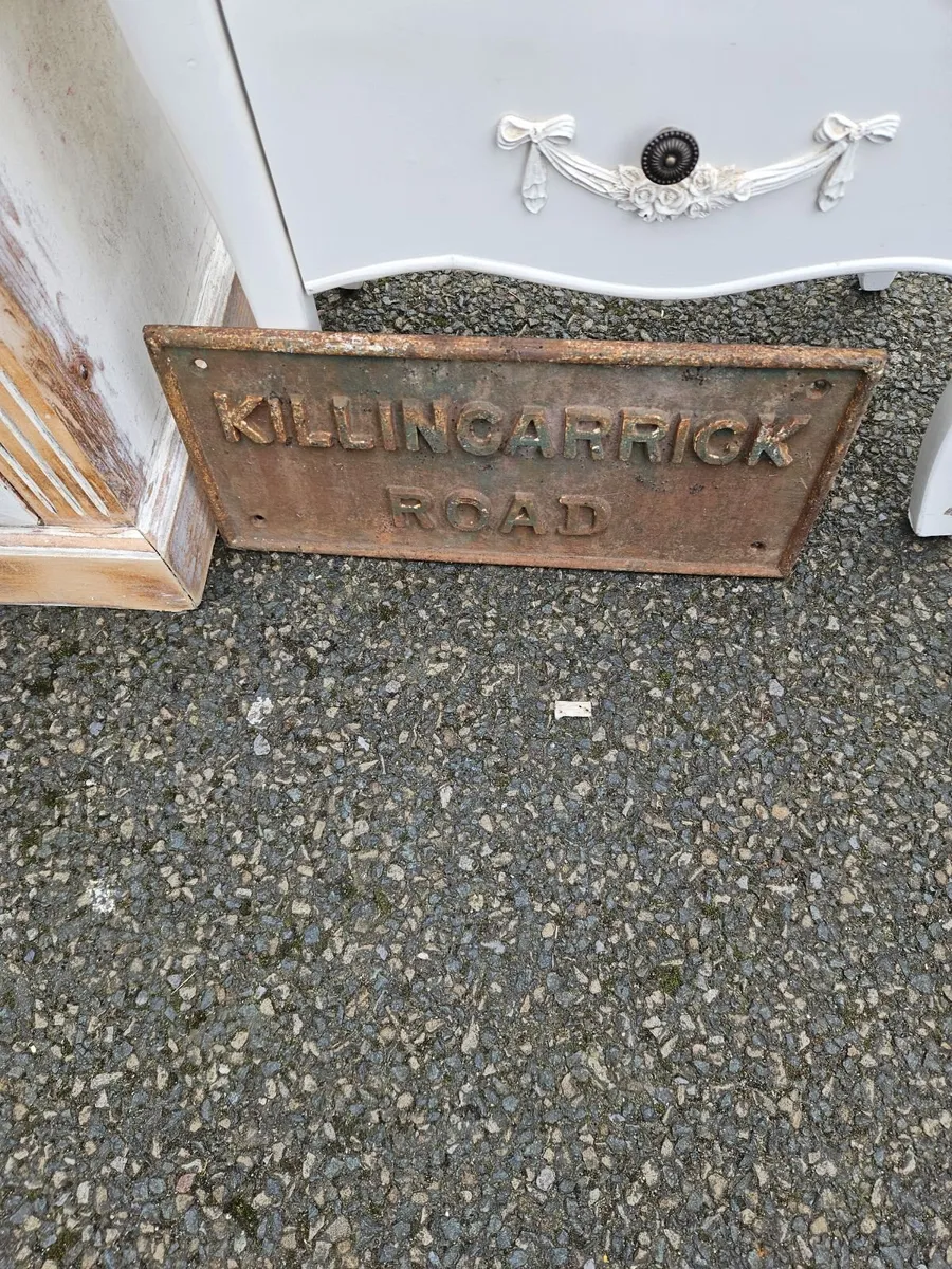 Vintage Cast Iron Killincarrick Road Sign - Image 2
