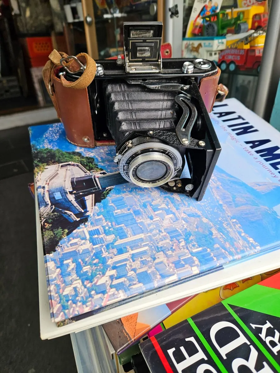 Vintage Kinax Camera - Image 1