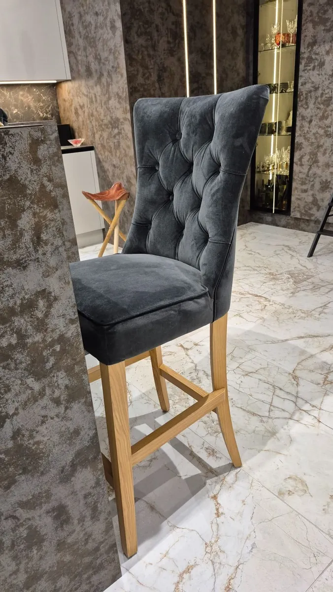 4 Toll Chairs - Image 4