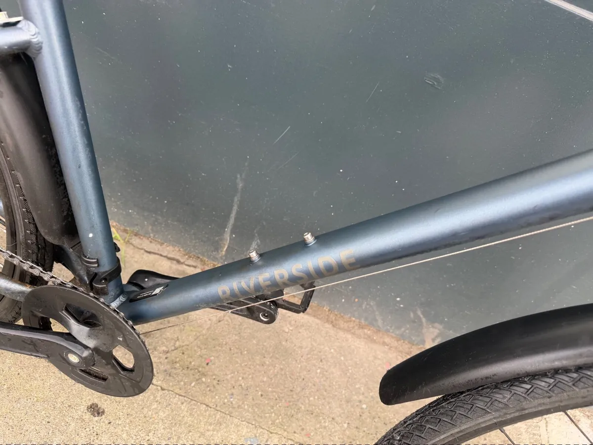 Riverside hybrid bike ❗️Open 7 days of the week ❗️ - Image 2