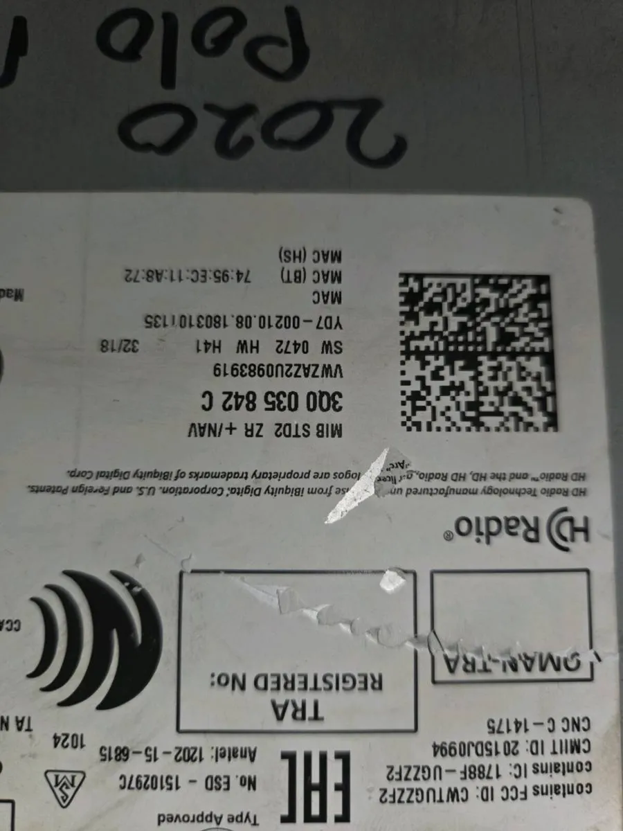 VW Radio CD Stereo Head Unit 3Q0035842C - Image 3