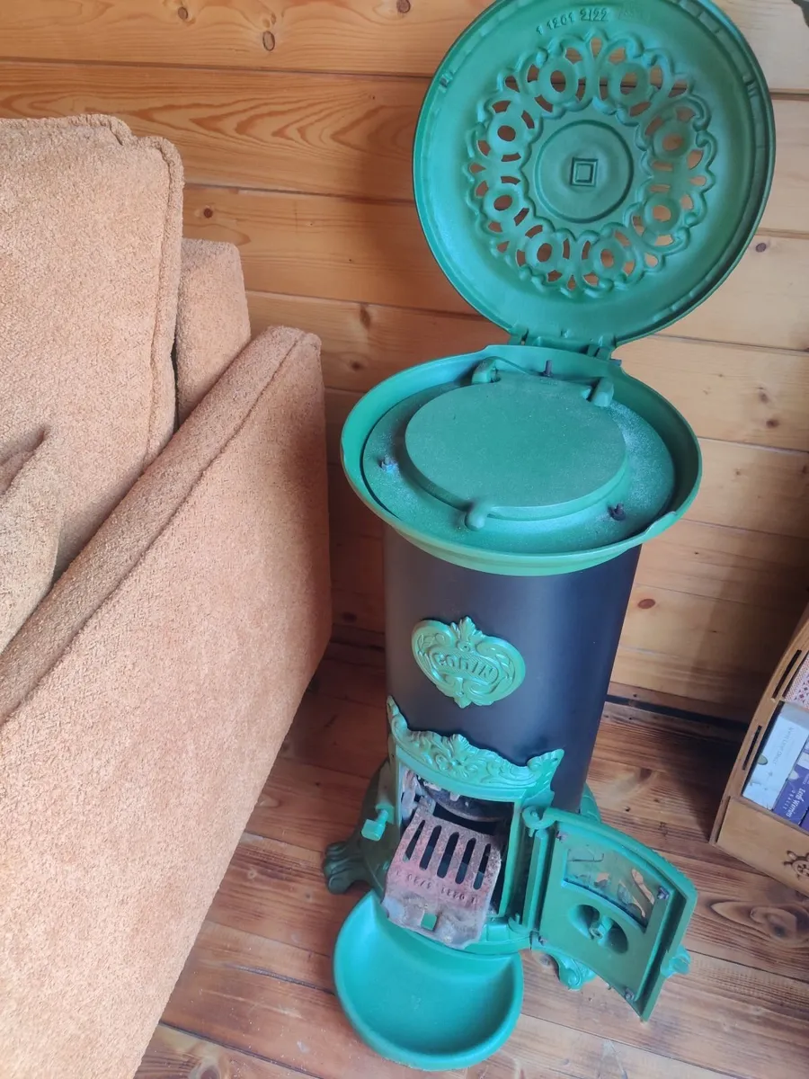 French godin stove - Image 4