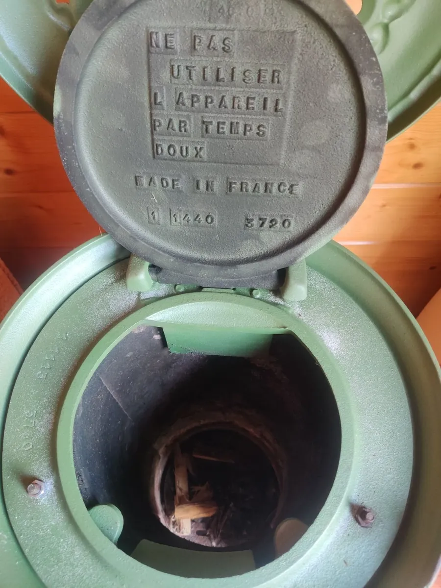 French godin stove - Image 2
