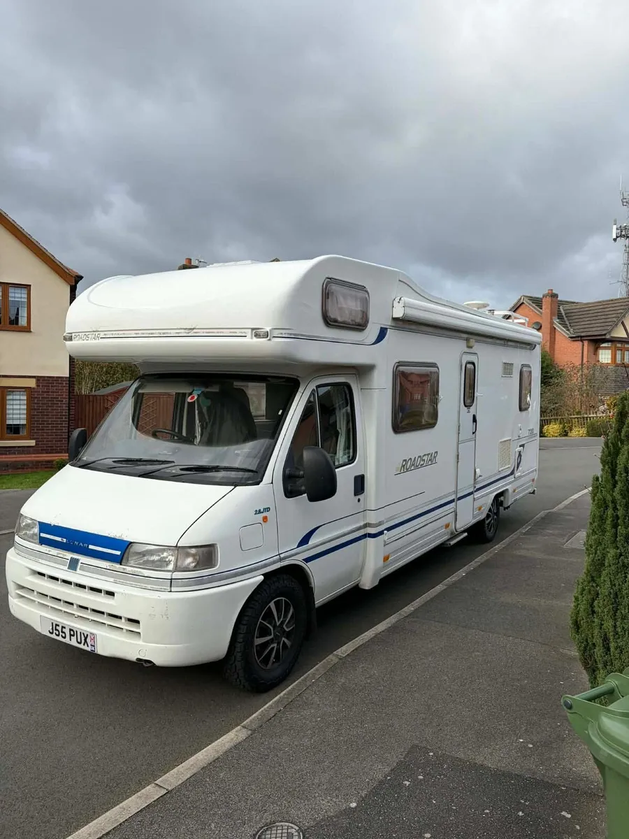 NI REG 2002 LUNAR ROADSTAR 2.8 TDI - Image 2