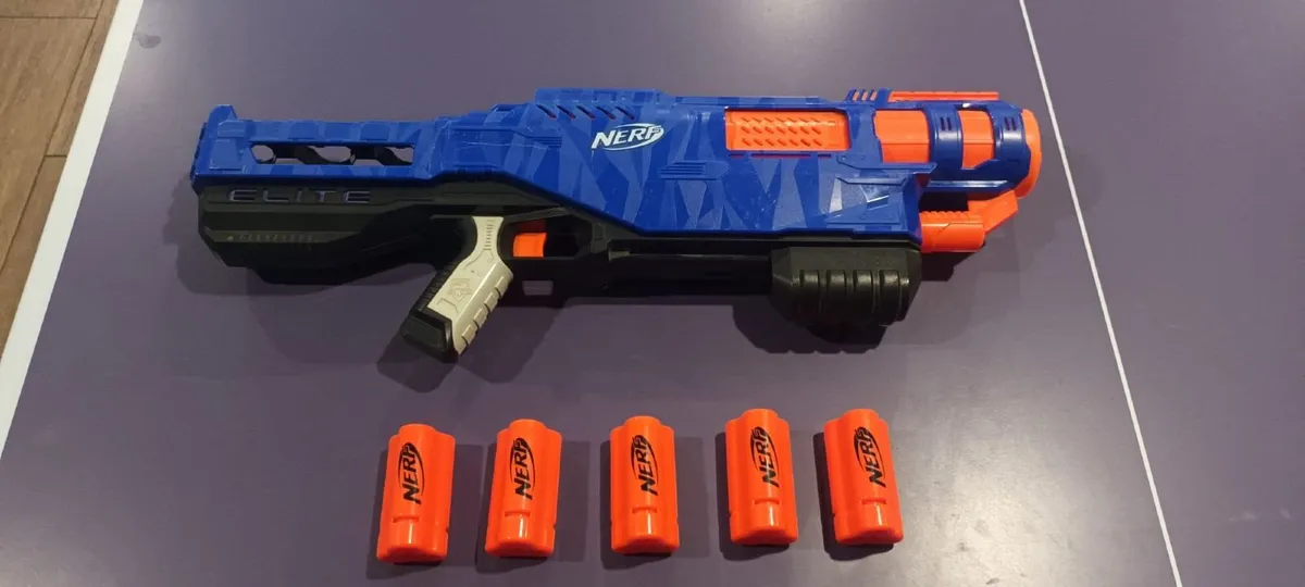 Selection of Nerf Guns, Darts, Face Shield & Vest - Image 2