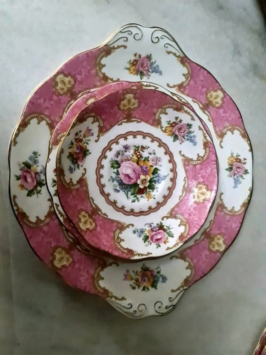 Royal Albert Lady Carlyle FREE POSTAGE - Image 4