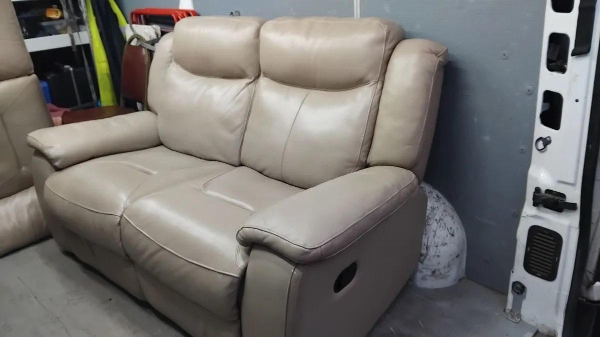 Leather sofas x 2 - Image 1