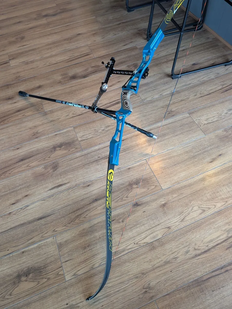 ILF recurve bow - Kinetic Zivio Riser, limbs - Image 1