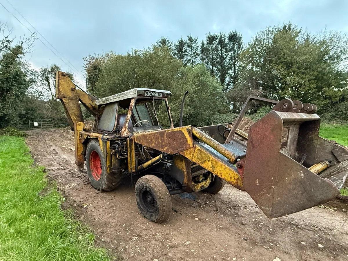 JCB backhoe - Image 1