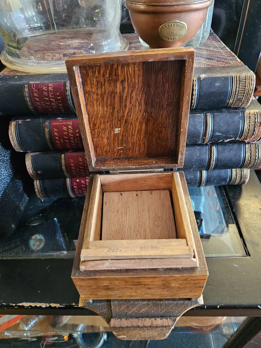 Vintage Cigarette Roll your Box - Image 2