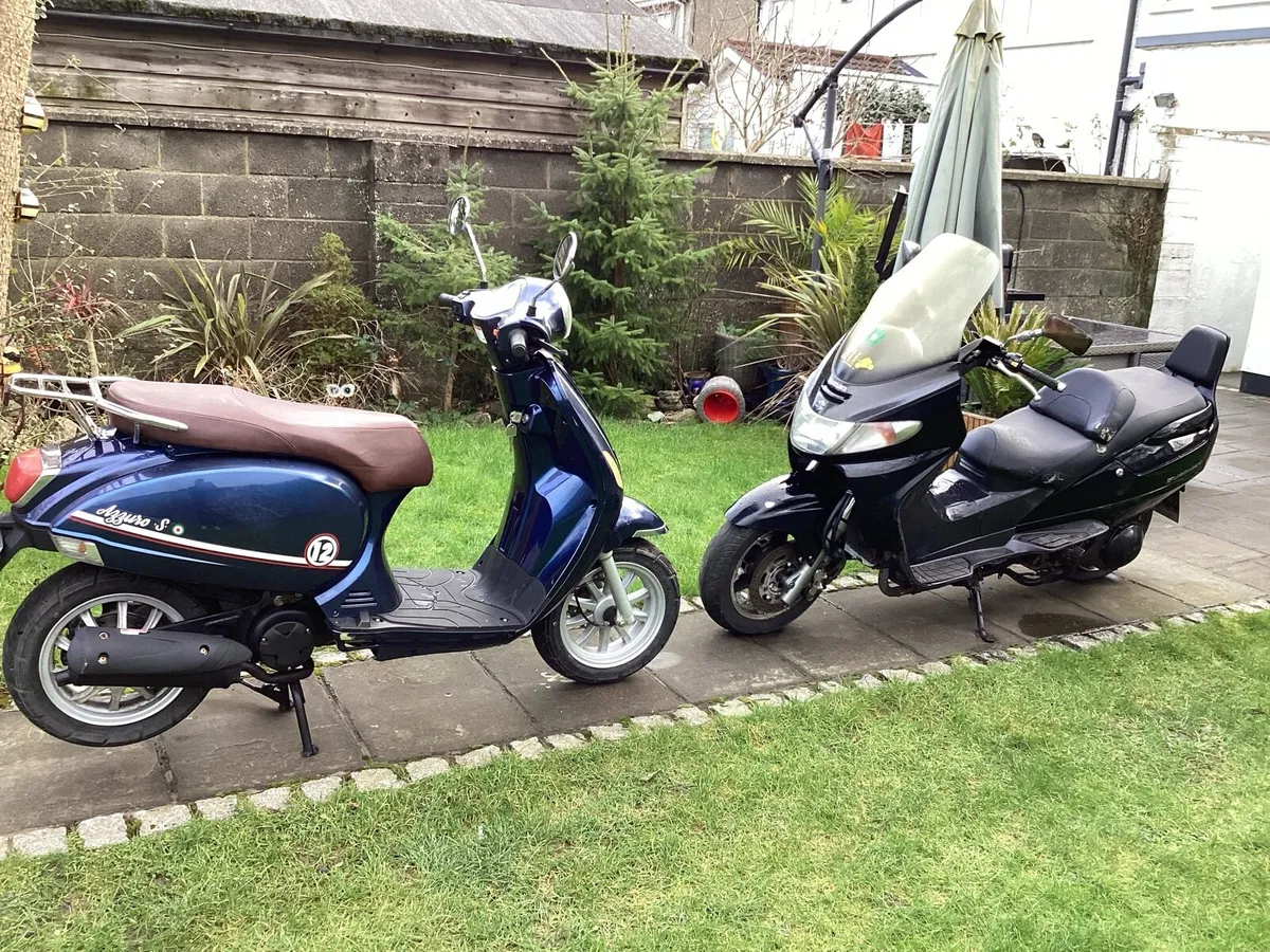 2018 neco azzuro 50cc Suzuki burgman 250 - Image 1