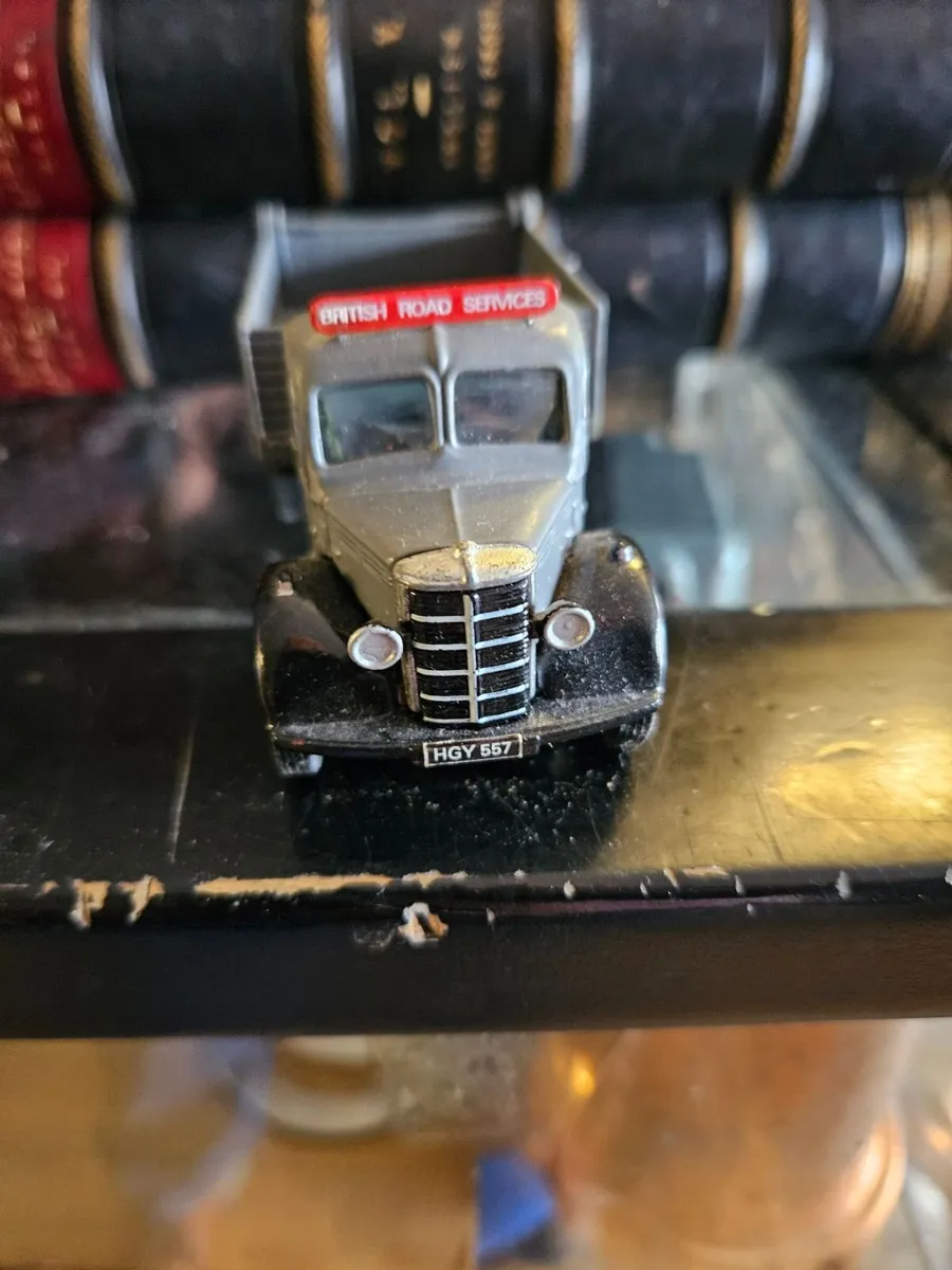 Corgi Code3 Truck - Image 2