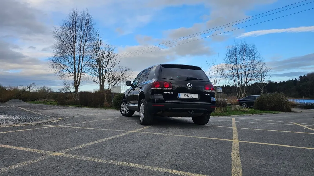 VOLKSWAGEN TOUAREG 3.0 TDI V6 Commercial - Image 4