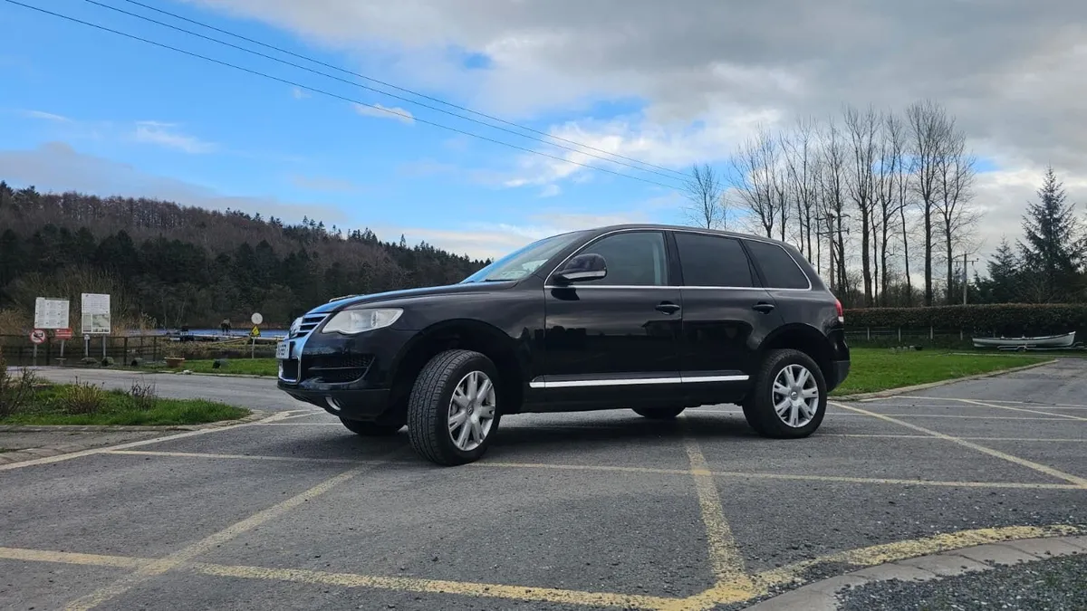 VOLKSWAGEN TOUAREG 3.0 TDI V6 Commercial - Image 1