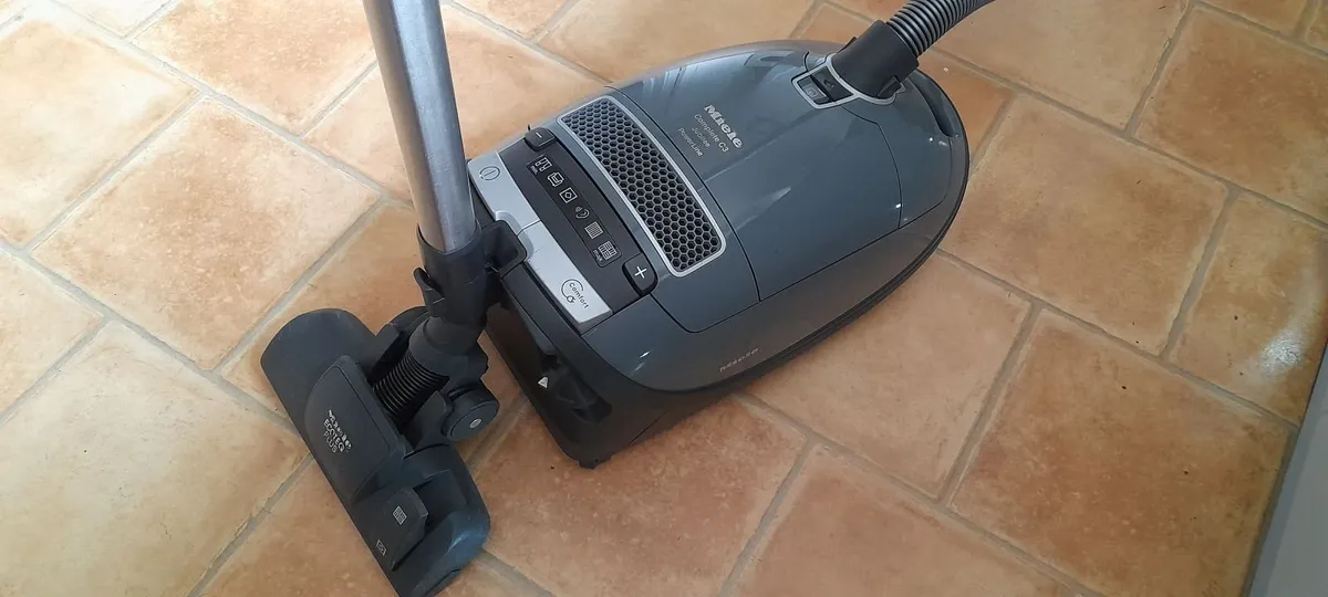 Miele vacuum/Hoover cleaner - Image 3