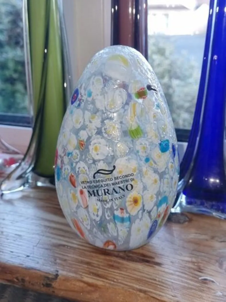 Large Murano glass egg - Image 1