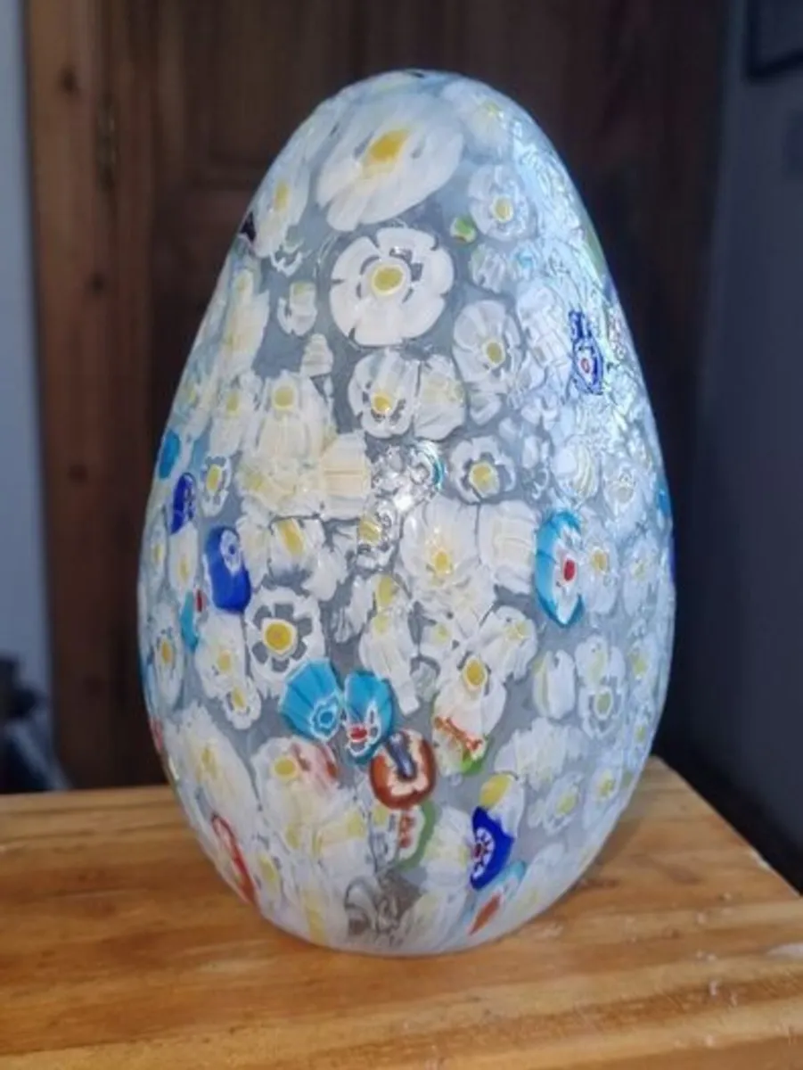 Large Murano glass egg - Image 4