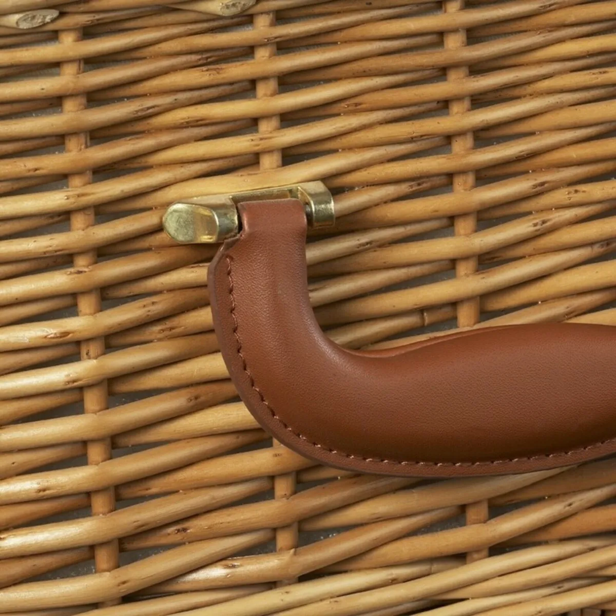 Deluxe 2-Person Picnic Hamper | Anglesey Edit - Image 3