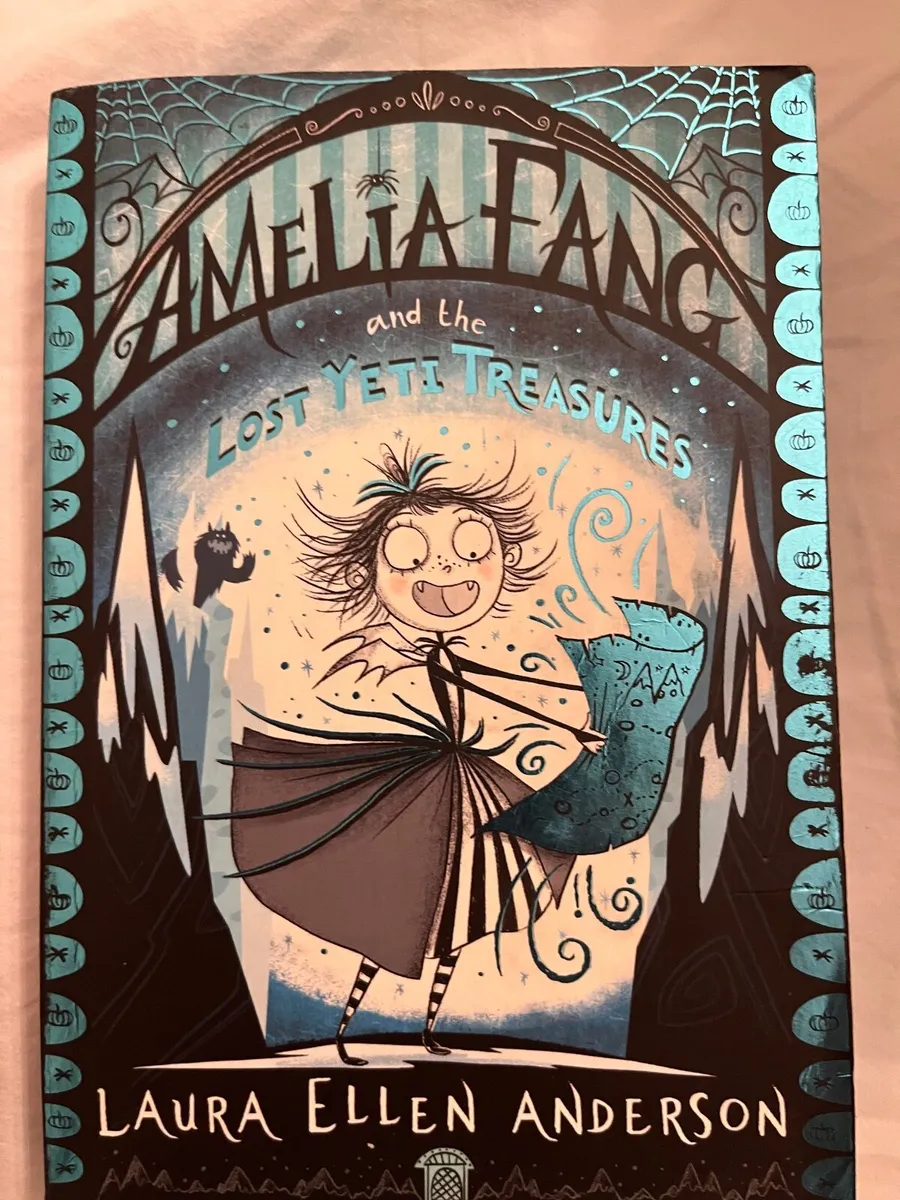 Lauren Ellen Anderson  Amelia fang x 2 - Image 1