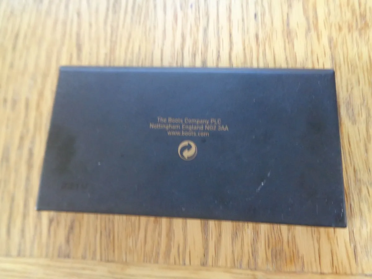 No. 7 Eyeshadow Set for Sale - Image 2