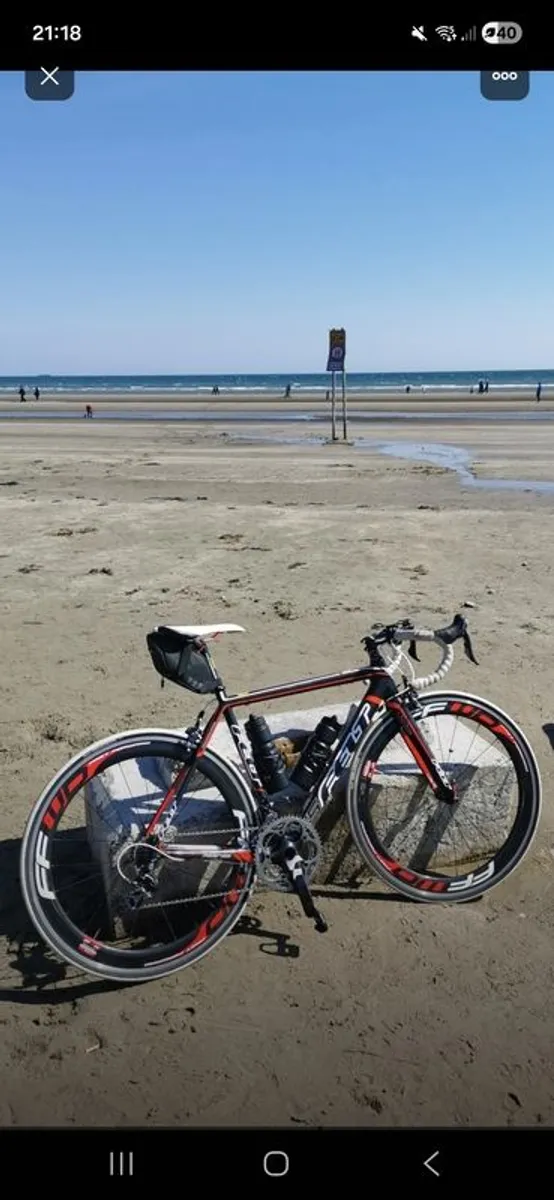 felt F5 full carbon bike - Image 1