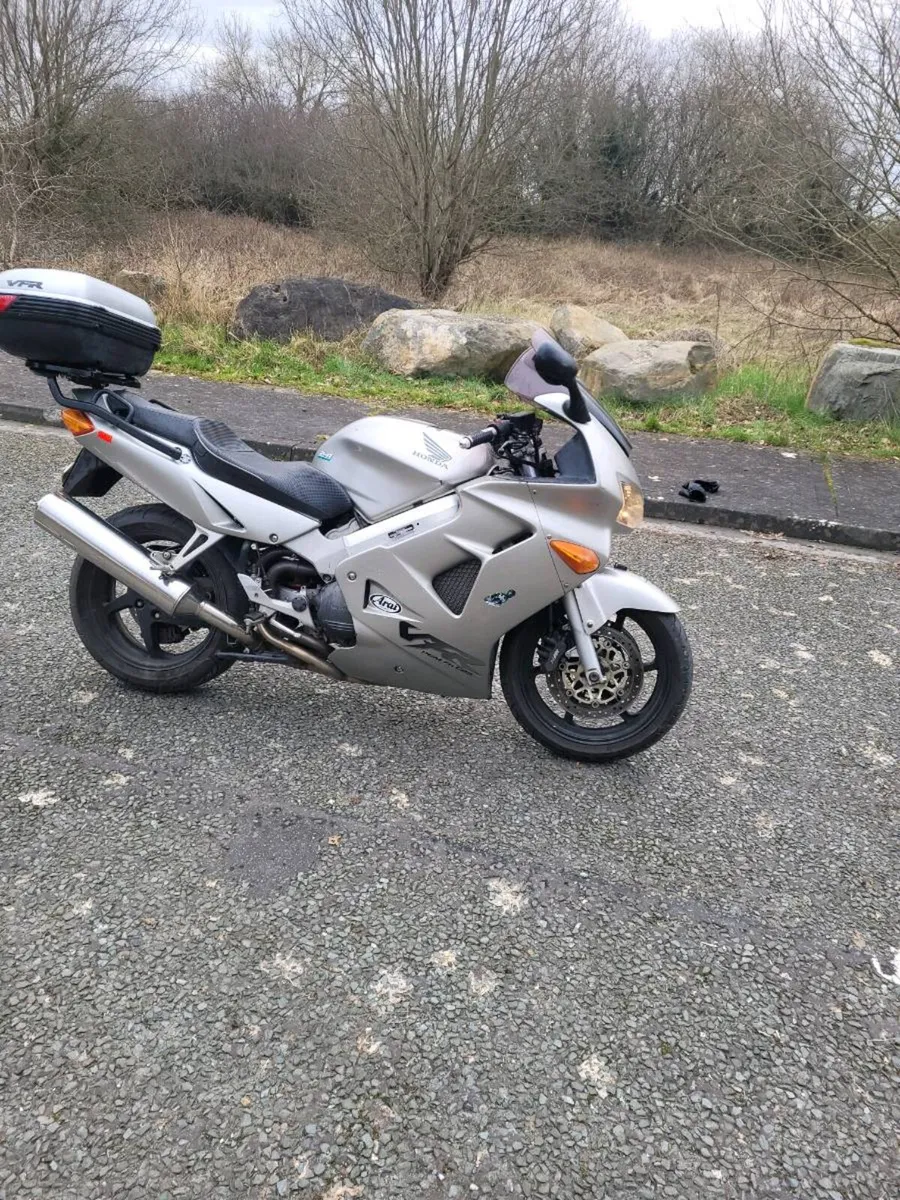 Honda Vfr800fi - Image 2
