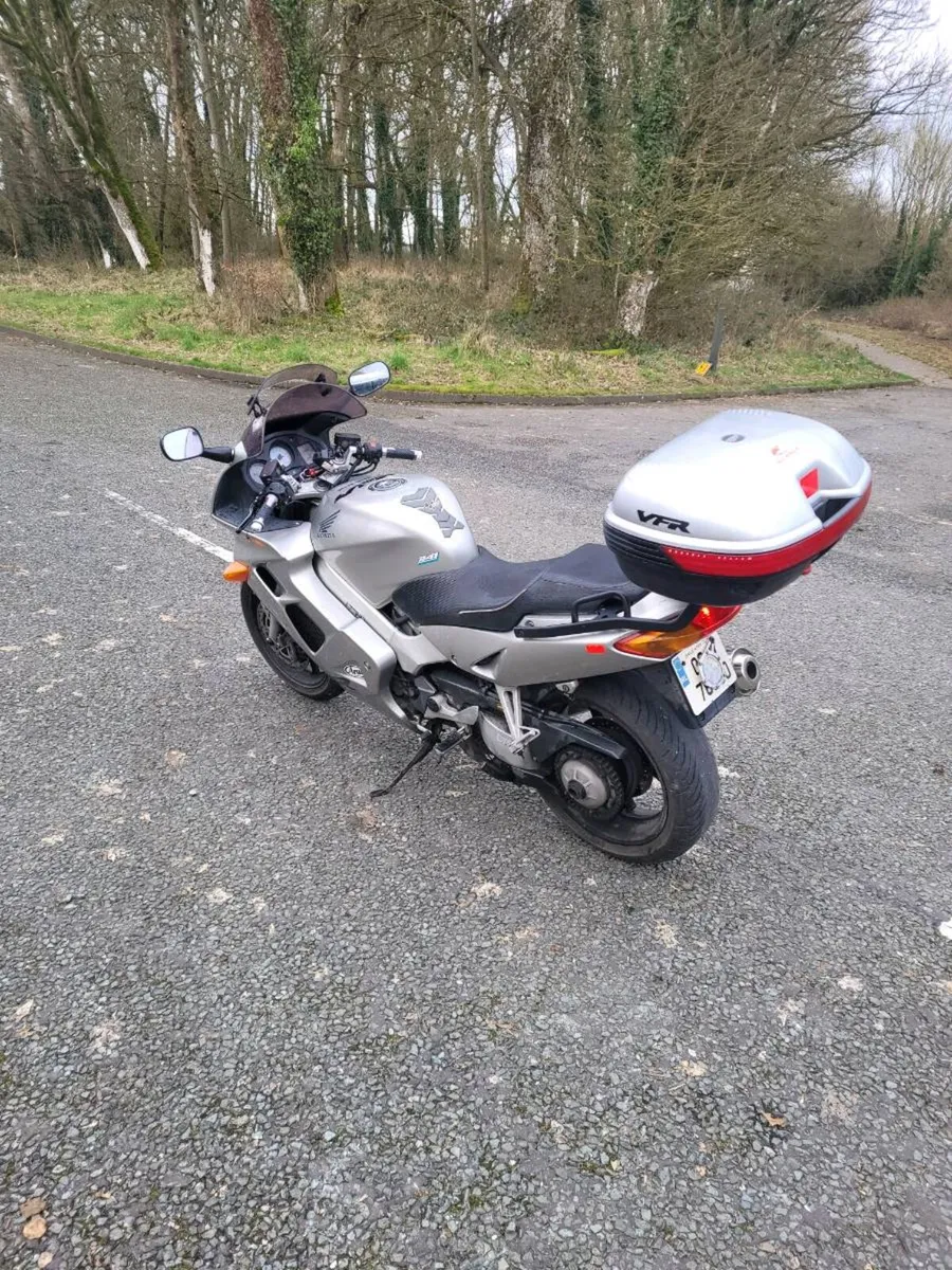 Honda Vfr800fi - Image 3