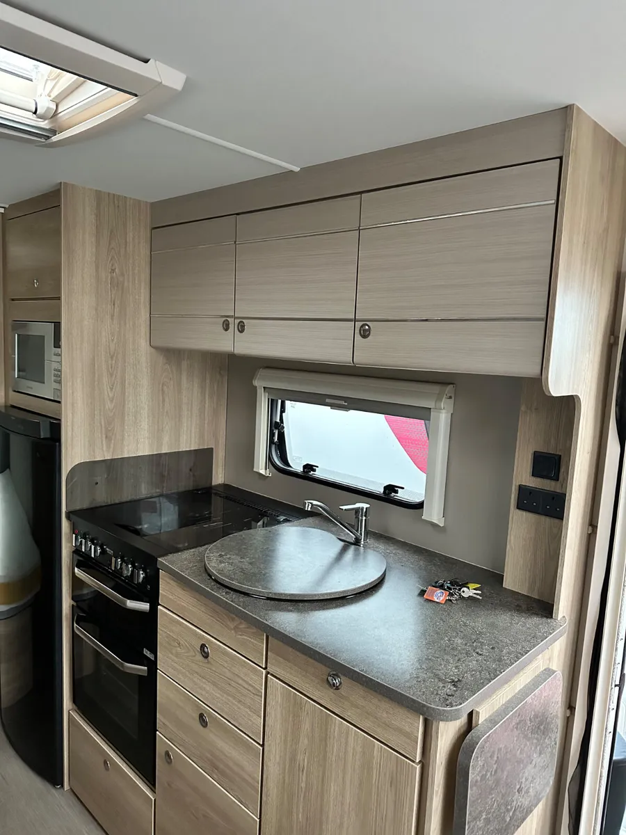 ✨STUNNING ELDDIS AVANTE 840 6 BERTH✨ - Image 4