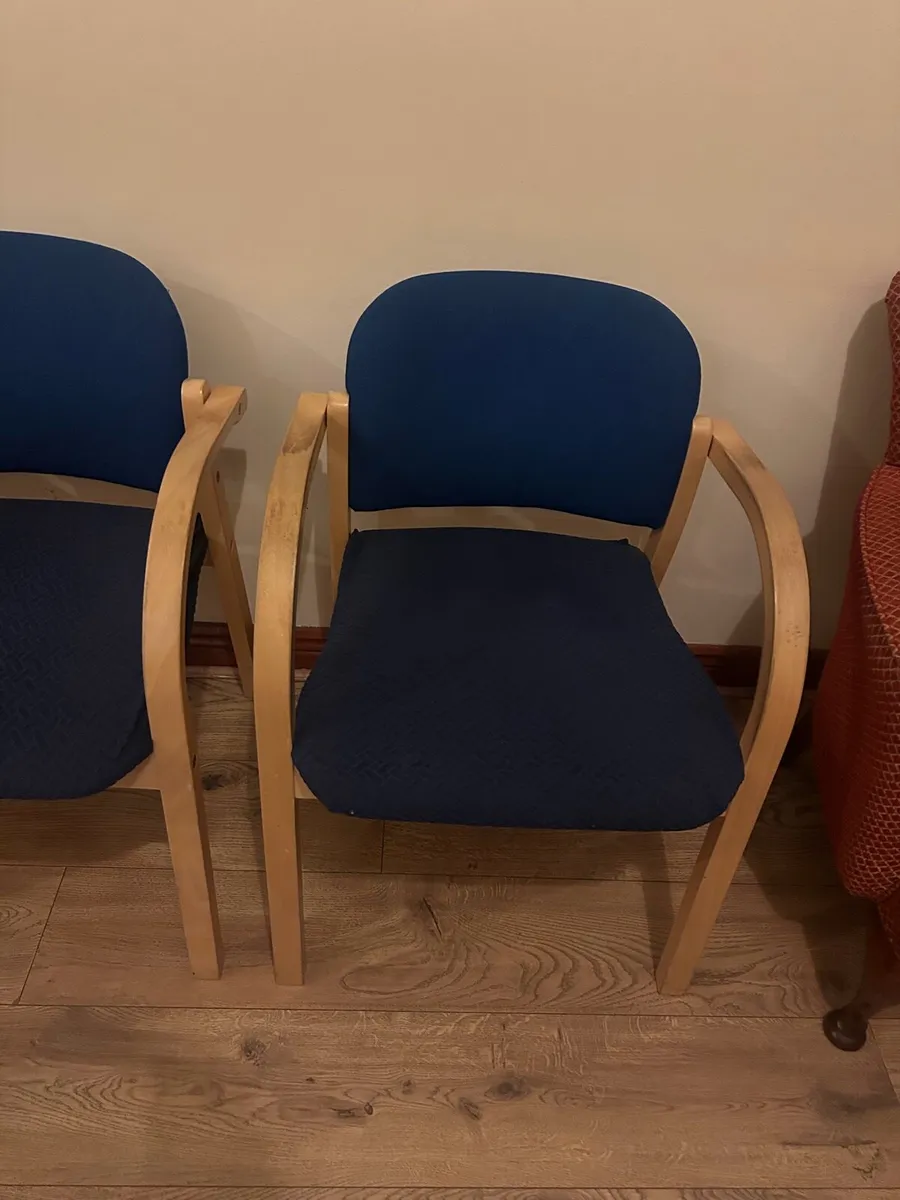 Office chairs - Image 1