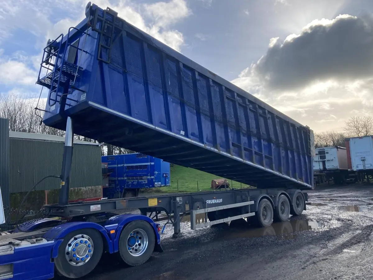 2019 fruheuf scrap bulker - Image 3