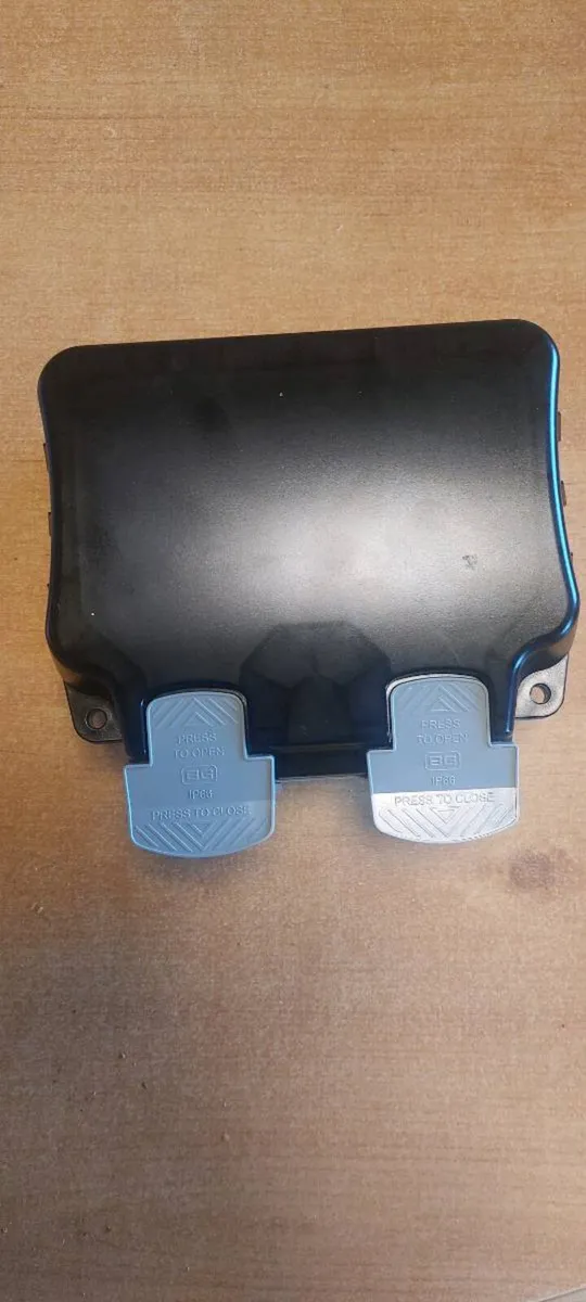 Double  waterproof  socket - Image 4