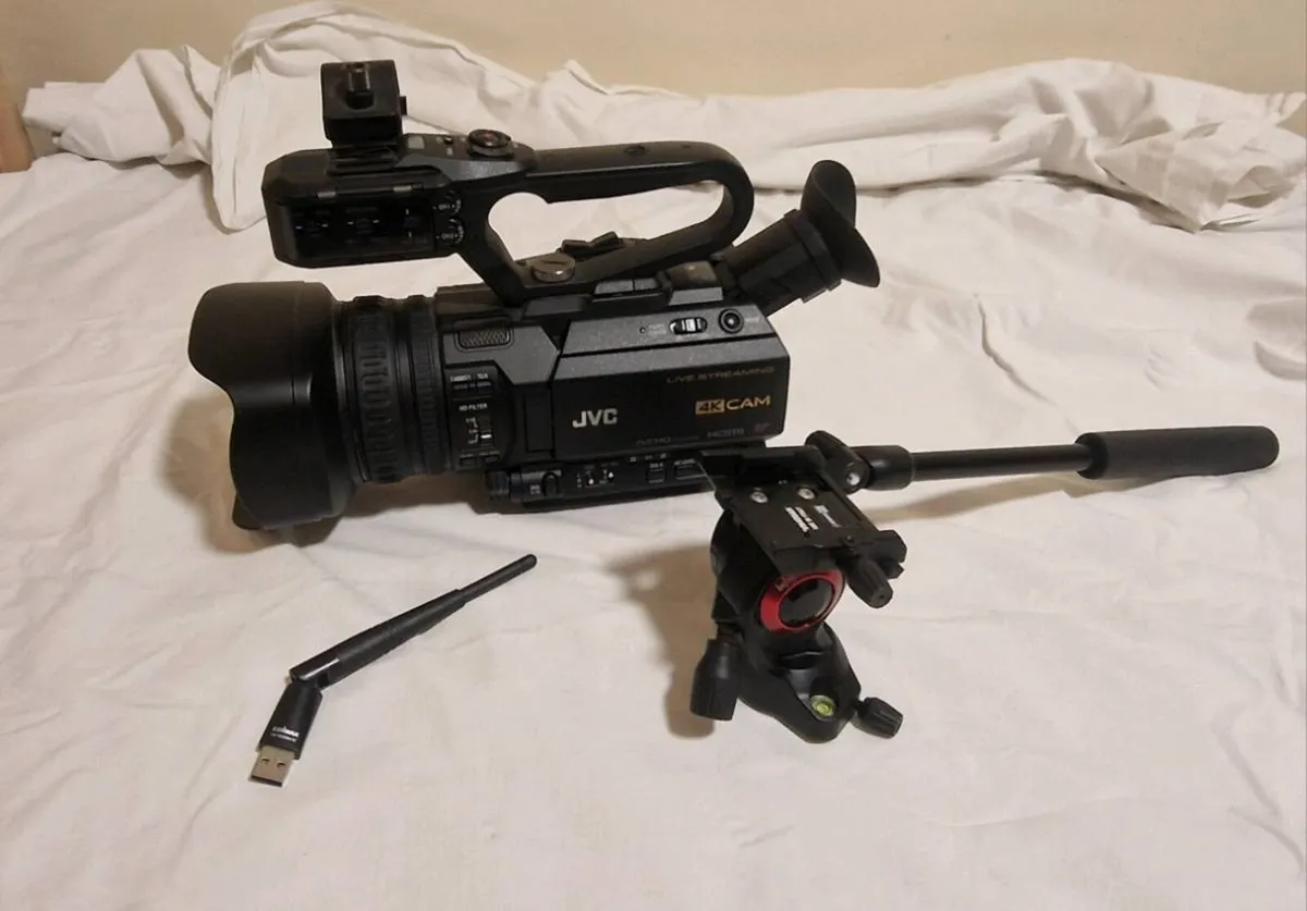 JVC HM250ESB Compact Live streaming 4K camcorder - Image 1