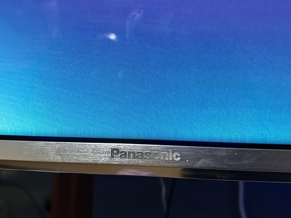 Panasonic 58 inch Smart TV - Image 3