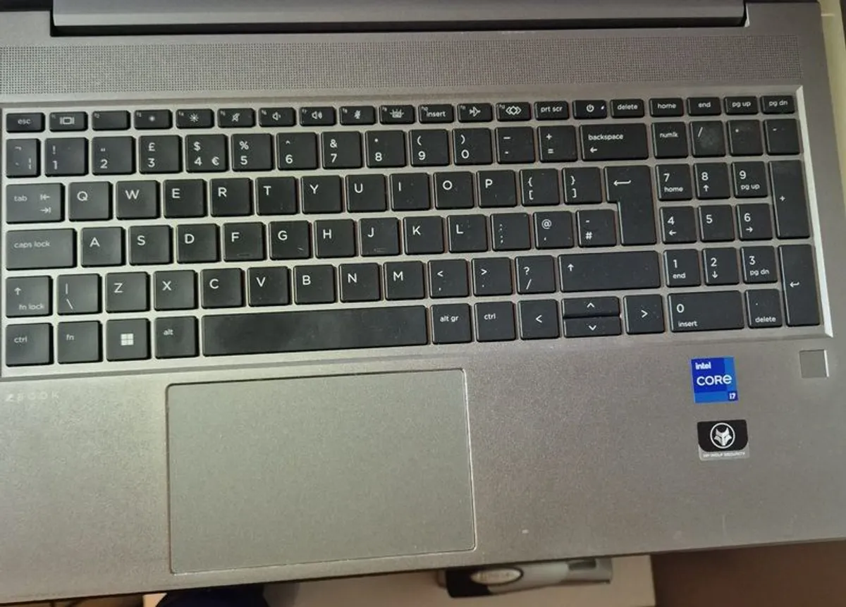 Incredible High-Performance Business Laptop - Image 3