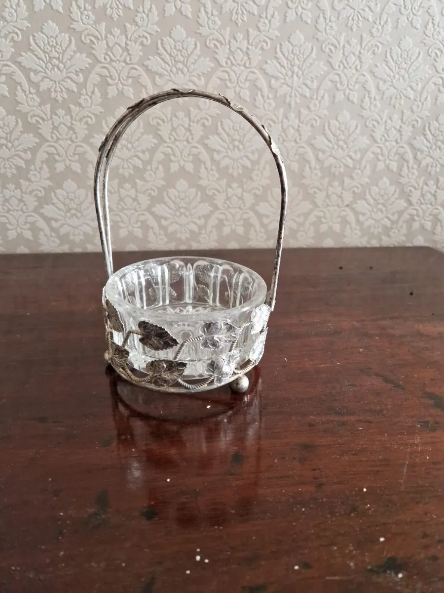 Household/Ornaments - Image 1