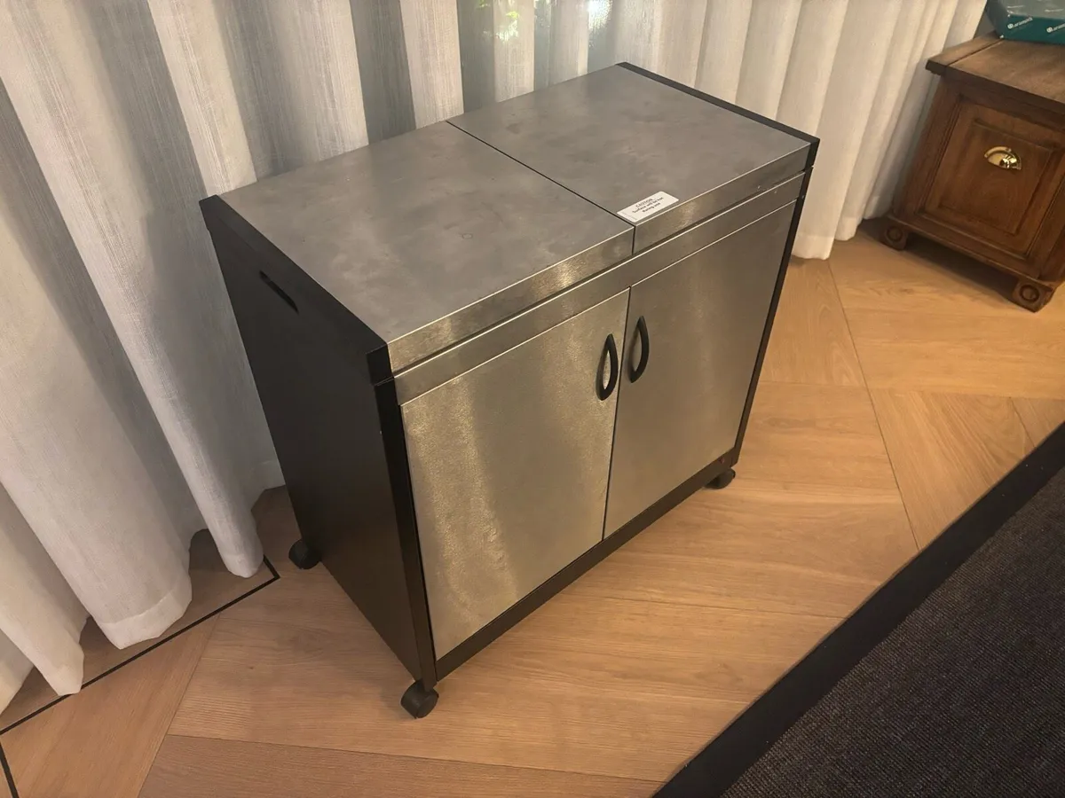 Warming cabinet - Image 1