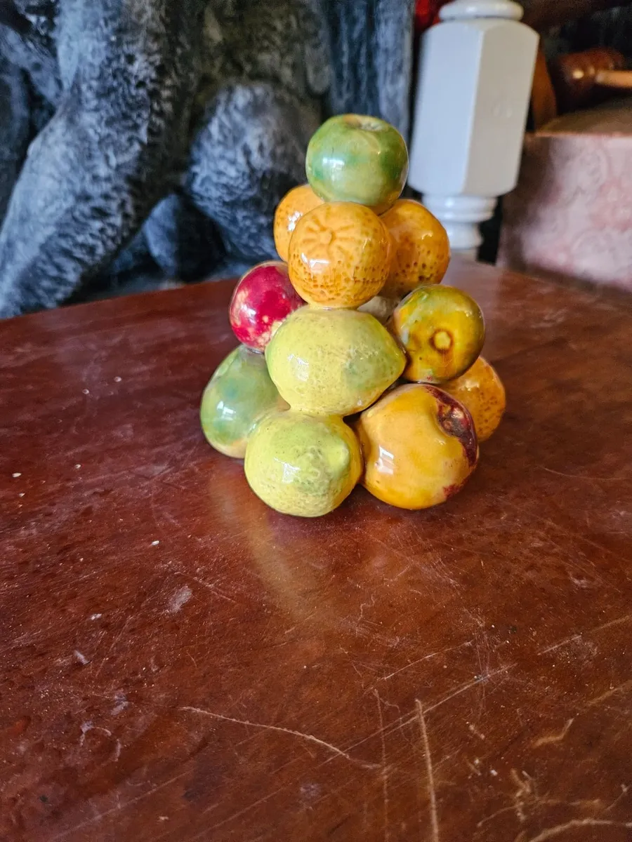 Vintage Retro Ceramic Apple Fruit Decoration - Image 2