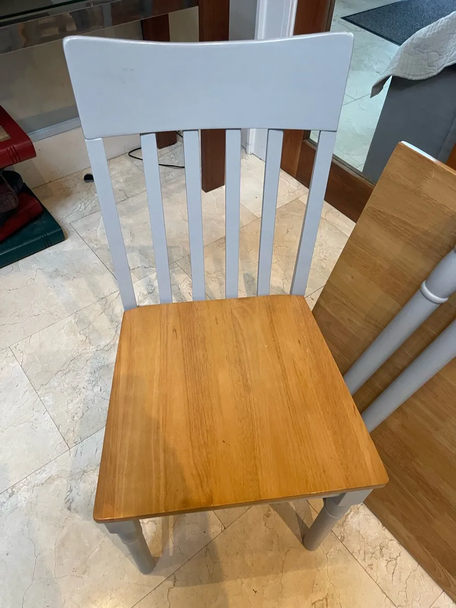 Stunning Grey 4Ft Kitchen Table & 4 x Chairs Set - Image 2