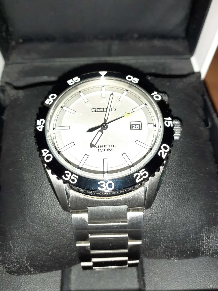 SEIKO Kinetic 5M82-0AH0 44mm Pilots Watch (Rare) - Image 1
