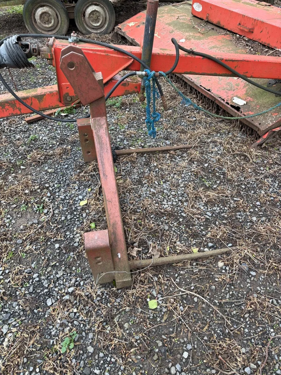 Trailer and forks - Image 2