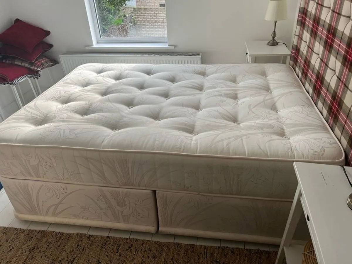 Double Bed - Image 2