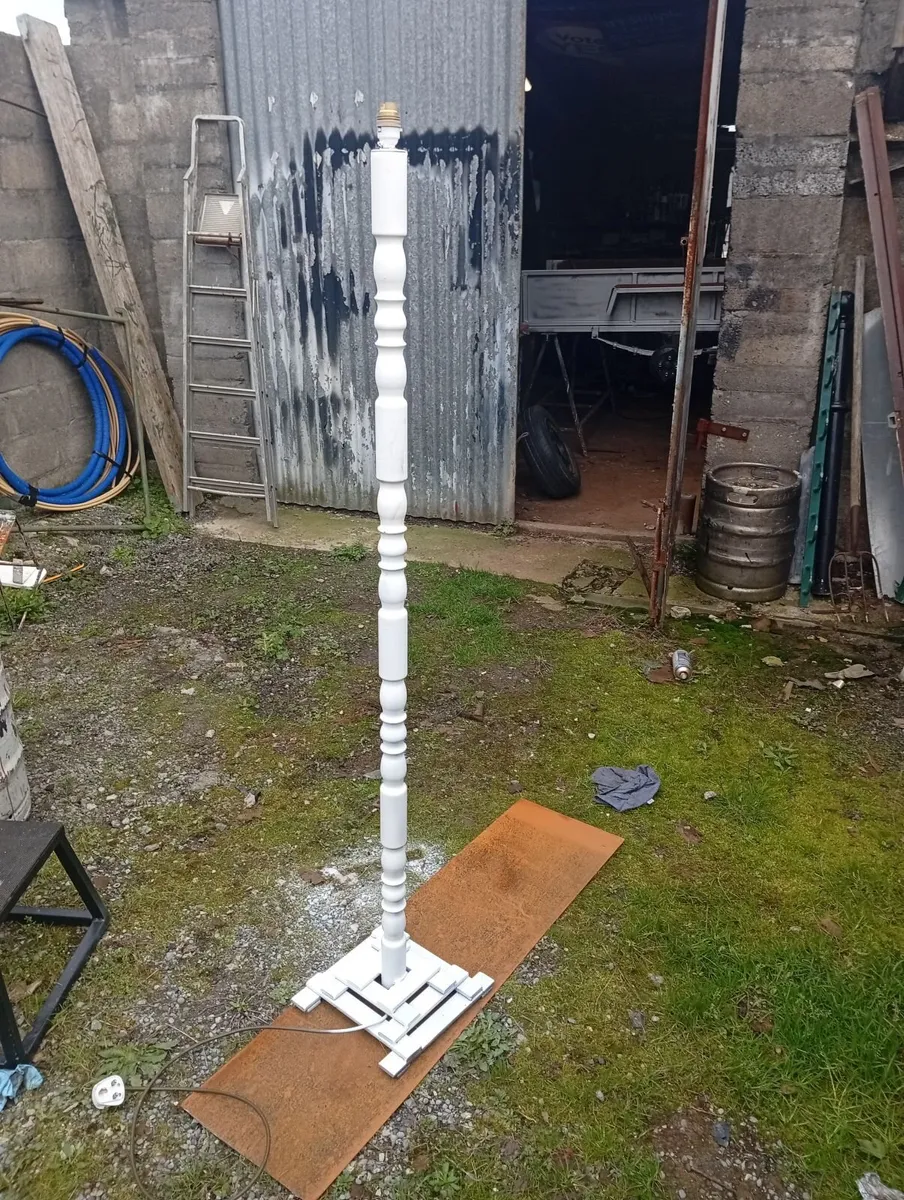 House Lamp - Image 2