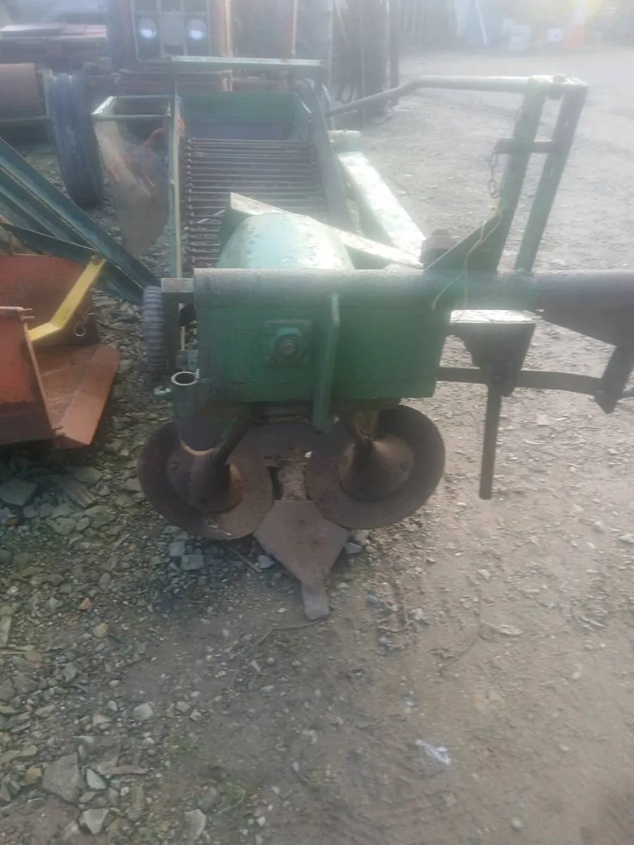 Potato harvester - Image 3