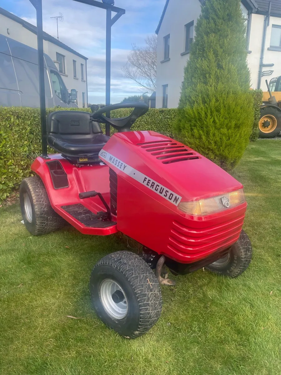 Massey Ferguson Garden Tractor - Image 1