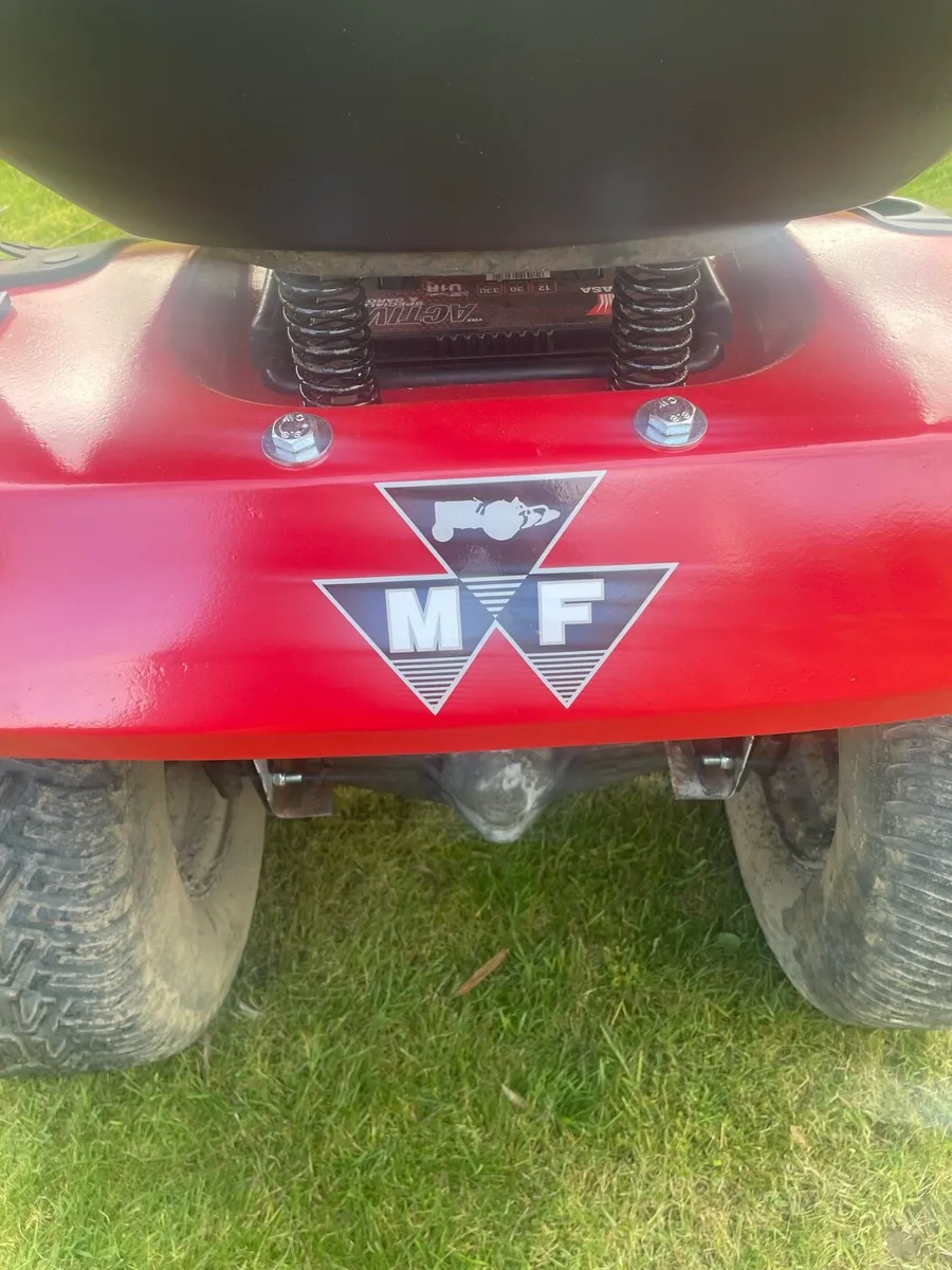 Massey Ferguson Garden Tractor - Image 4