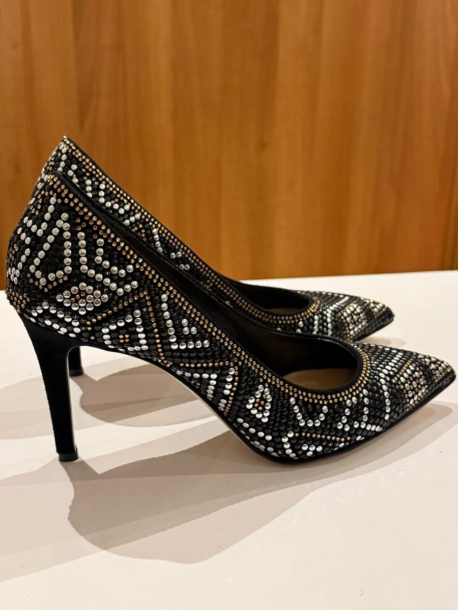 High heel shoes - Image 1