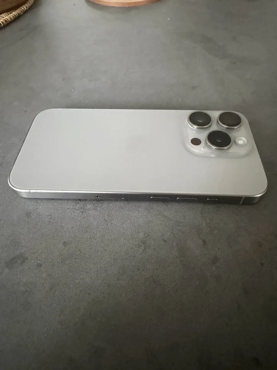 iPhone 15pro - Image 4