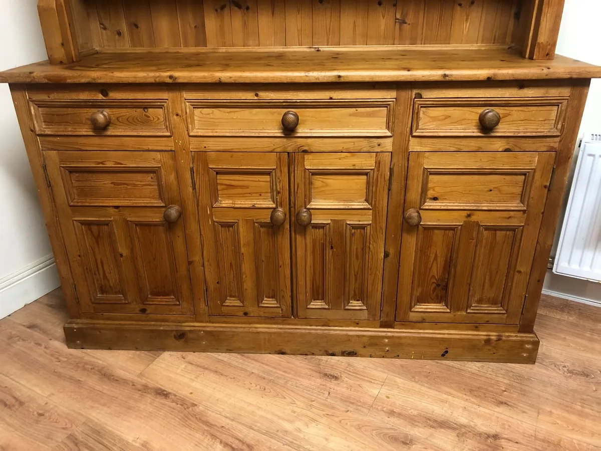 Pine kitchen dresser - Image 3